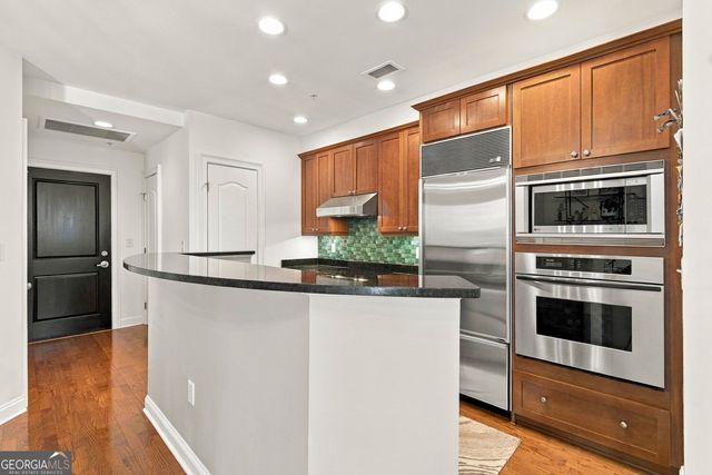 2828 Peachtree Road NW 1204, Atlanta, GA 30305