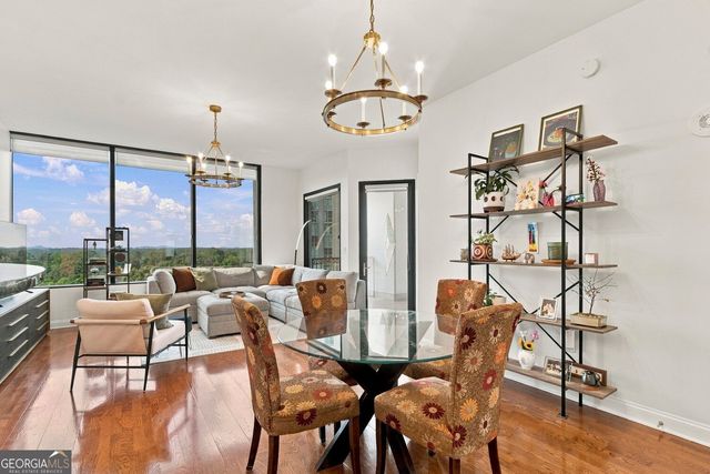 2828 Peachtree Road NW 1204, Atlanta, GA 30305