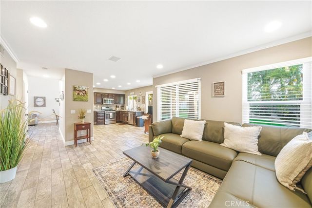 30 Moccasin Trail, Trabuco Canyon, CA 92679