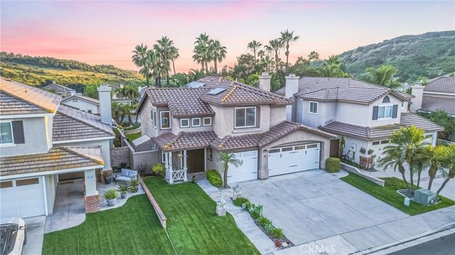 30 Moccasin Trail, Trabuco Canyon, CA 92679