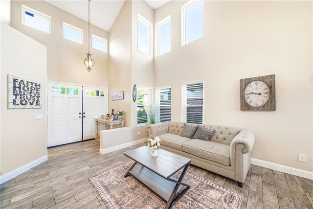 30 Moccasin Trail, Trabuco Canyon, CA 92679
