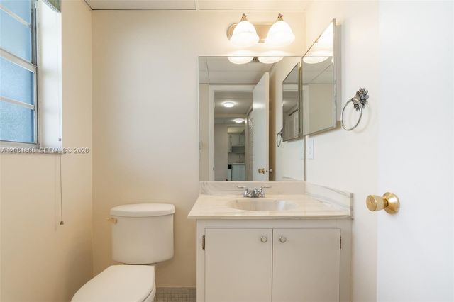 7877 Golf Cir Dr 108, Margate, FL 33063