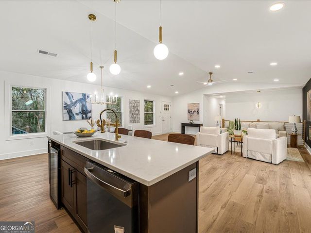 621 The General Avenue, Woodstock, GA 30189