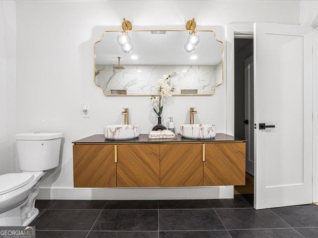 621 The General Avenue, Woodstock, GA 30189