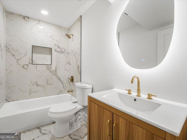 621 The General Avenue, Woodstock, GA 30189