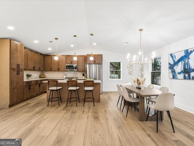 621 The General Avenue, Woodstock, GA 30189