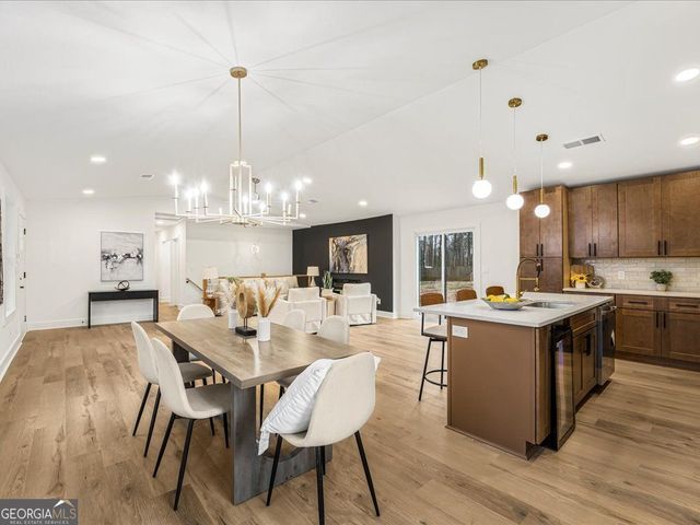 621 The General Avenue, Woodstock, GA 30189