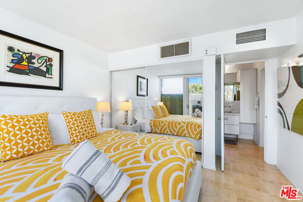 Image 15 of property listing at 1111 E Palm Canyon Drive 107, Palm Springs, CA 92264