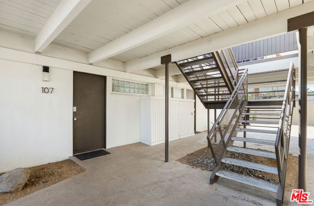 Image 26 of property listing at 1111 E Palm Canyon Drive 107, Palm Springs, CA 92264
