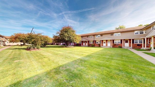 420 Main Street 71, Agawam, MA 01001
