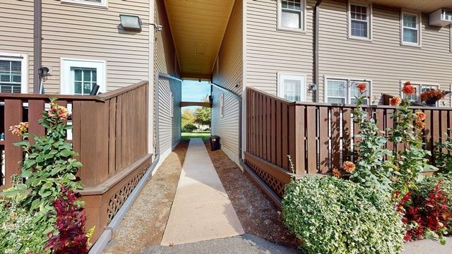 420 Main Street 71, Agawam, MA 01001