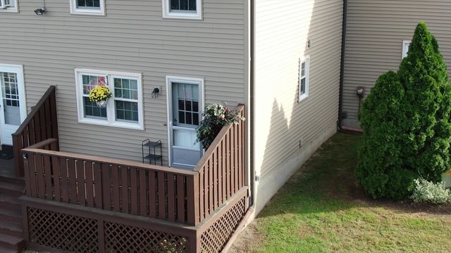 420 Main Street 71, Agawam, MA 01001