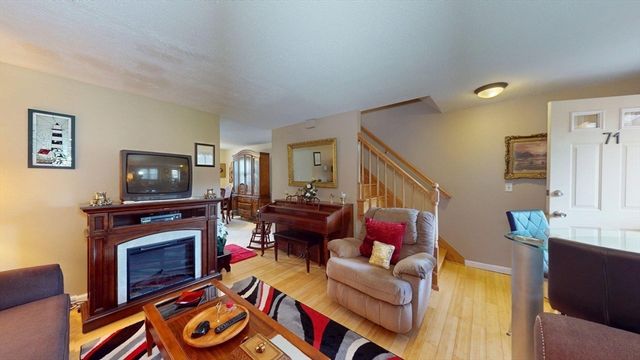 420 Main Street 71, Agawam, MA 01001