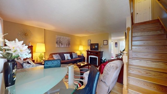 420 Main Street 71, Agawam, MA 01001