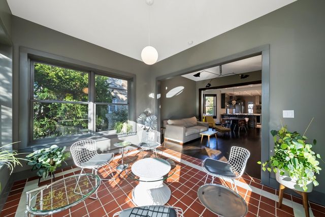 1529 N Harding Avenue, Chicago, IL 60651