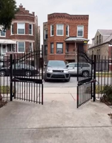 1529 N Harding Avenue, Chicago, IL 60651