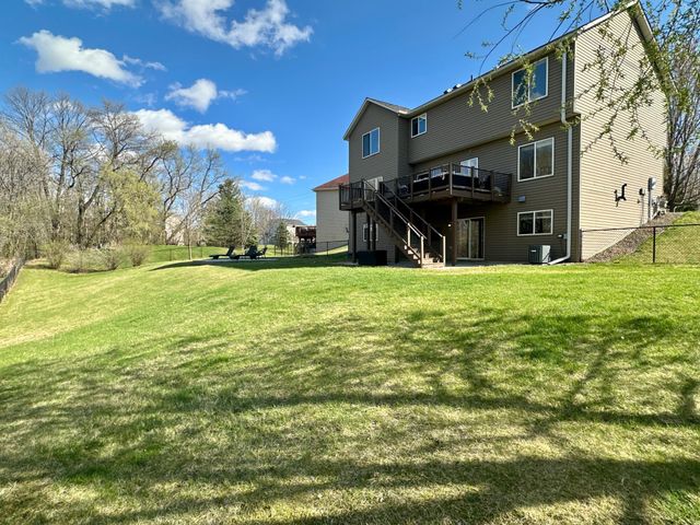 6940 Prairie Court S, Cottage Grove, MN 55016