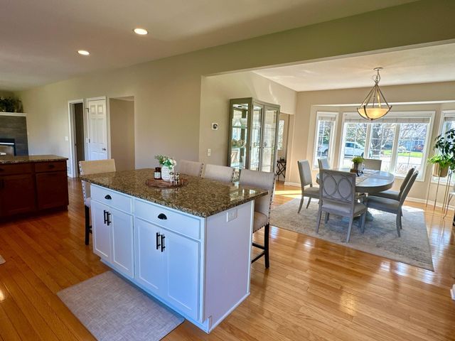 6940 Prairie Court S, Cottage Grove, MN 55016