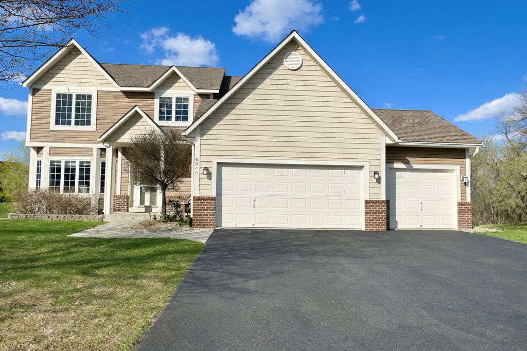 6940 Prairie Court S, Cottage Grove, MN 55016