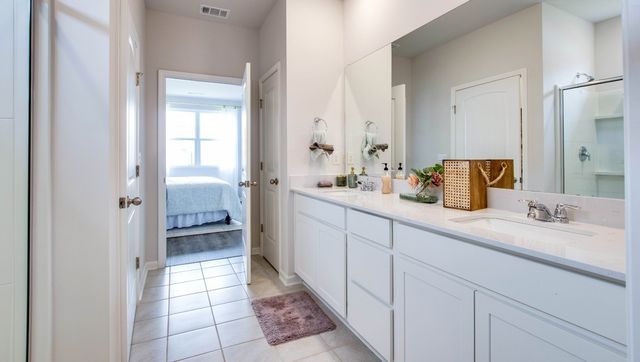 2207 Quinn Drive, White House, TN 37188
