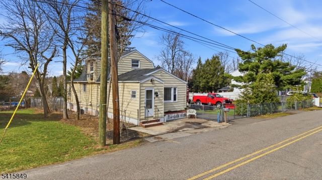 196 Girard Ave, Franklin Twp., NJ 08873