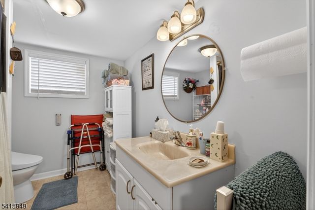 196 Girard Ave, Franklin Twp., NJ 08873
