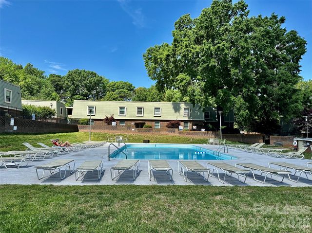 2638 Park Road, Charlotte, NC 28209