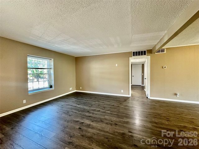 2638 Park Road, Charlotte, NC 28209