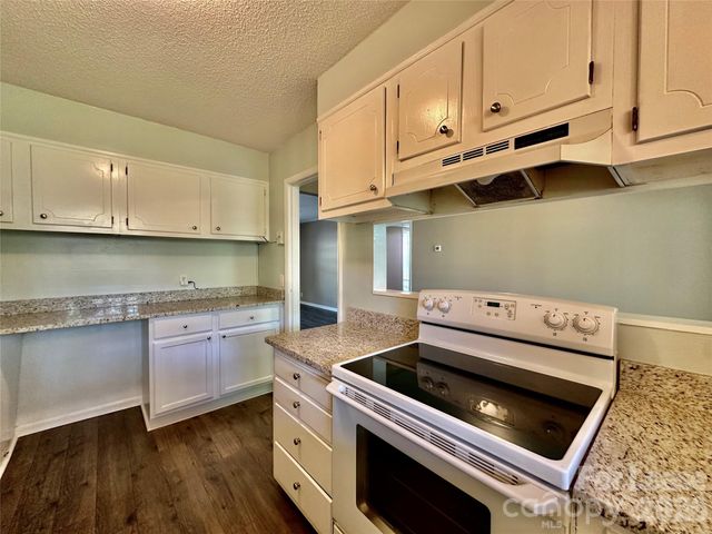 2638 Park Road, Charlotte, NC 28209