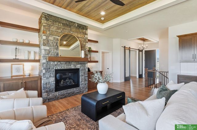 10955 S 102nd Street, Papillion, NE 68046