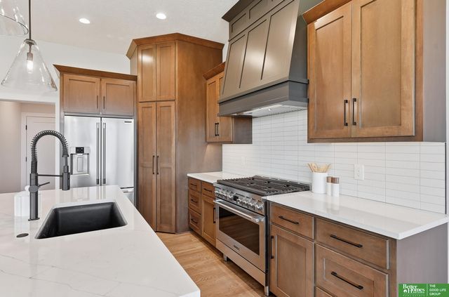 10955 S 102nd Street, Papillion, NE 68046