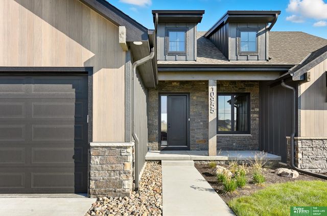 10955 S 102nd Street, Papillion, NE 68046
