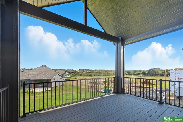 10955 S 102nd Street, Papillion, NE 68046