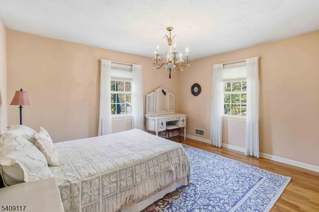 765 Marcellus Dr, Westfield Town, NJ 07090