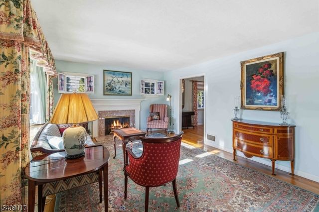 765 Marcellus Dr, Westfield Town, NJ 07090