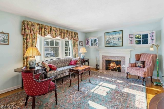 765 Marcellus Dr, Westfield Town, NJ 07090