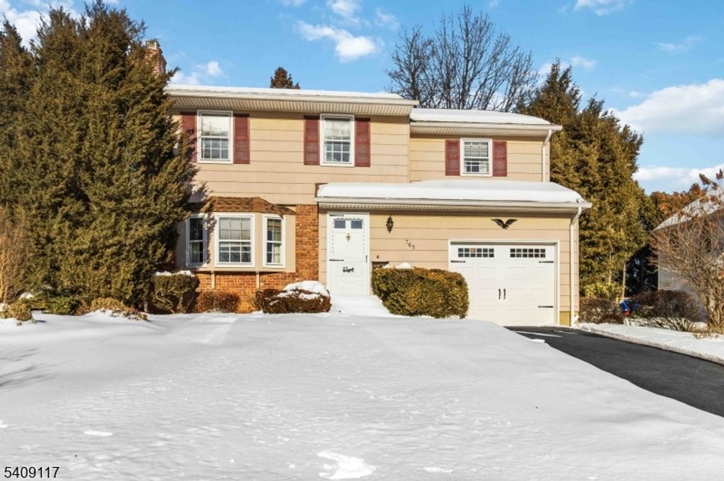 765 Marcellus Dr, Westfield Town, NJ 07090