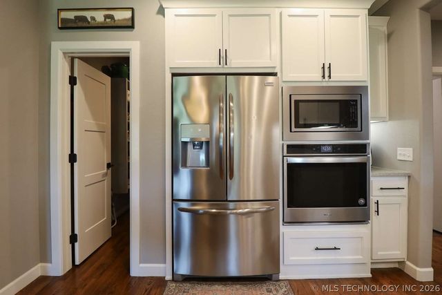 8716 E Detroit Street, Broken Arrow, OK 74014