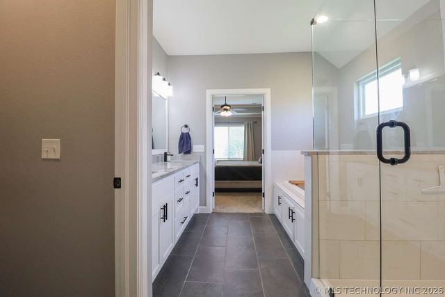 8716 E Detroit Street, Broken Arrow, OK 74014