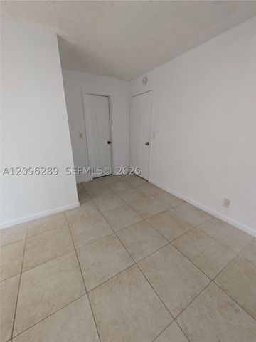 1326 SW 75th Ave, North Lauderdale, FL 33068
