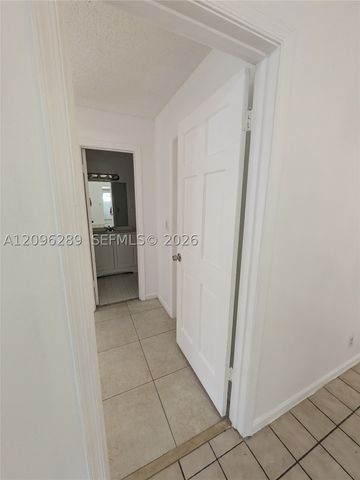 1326 SW 75th Ave, North Lauderdale, FL 33068