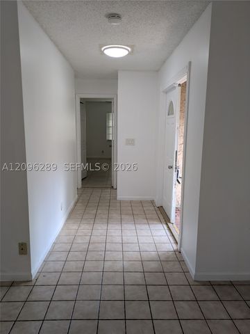 1326 SW 75th Ave, North Lauderdale, FL 33068