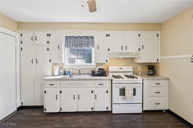 325 S Jackson Street, Youngstown, OH 44506