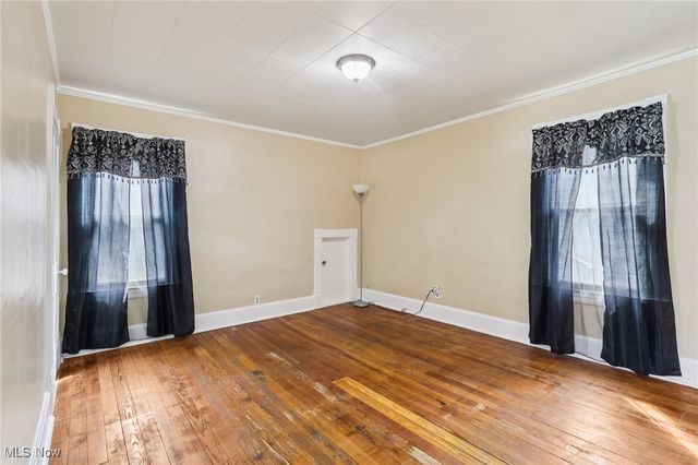 325 S Jackson Street, Youngstown, OH 44506