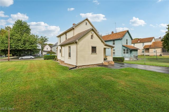 325 S Jackson Street, Youngstown, OH 44506