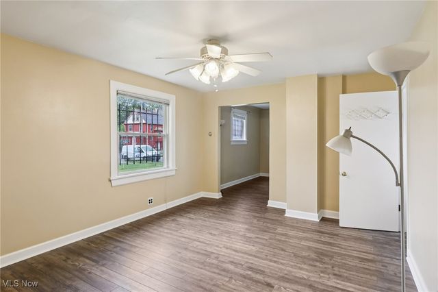 325 S Jackson Street, Youngstown, OH 44506