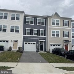 180 MUNSEE CIR, Winchester, VA 22602