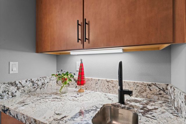 80 Zinfandel, Rancho Mirage, CA 92270