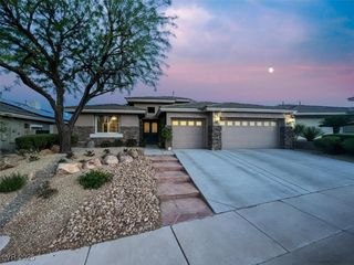 10309 Canyon Valley Avenue, Las Vegas, NV 89145