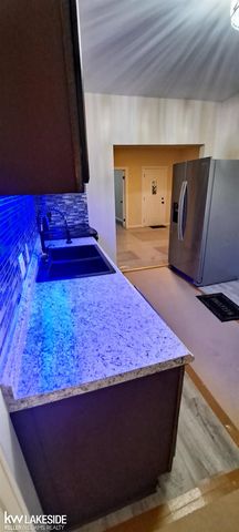 15 Michigan Street, Mount Clemens, MI 48043